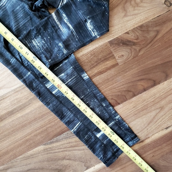 Galaxy 🌌 Leggings - Picture 2 of 3